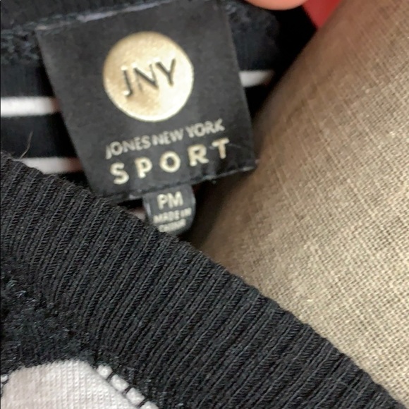 Jones of New York sport top - Picture 8 of 8